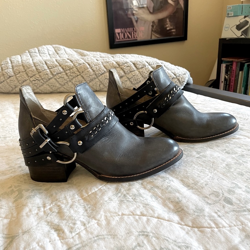Black Freebird boots. ‘Colton’ size 10